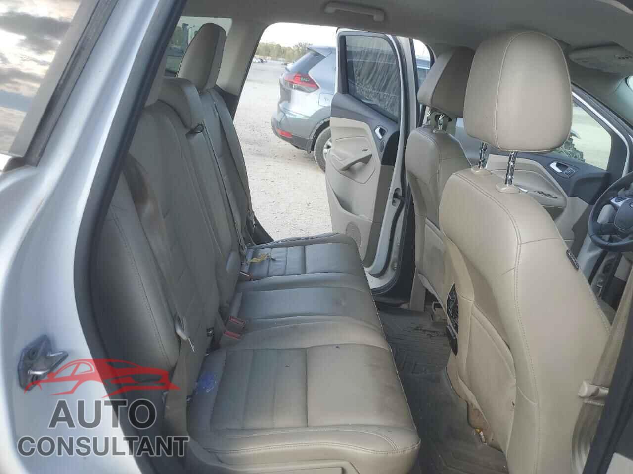 FORD ESCAPE 2016 - 1FMCU0J92GUC91503