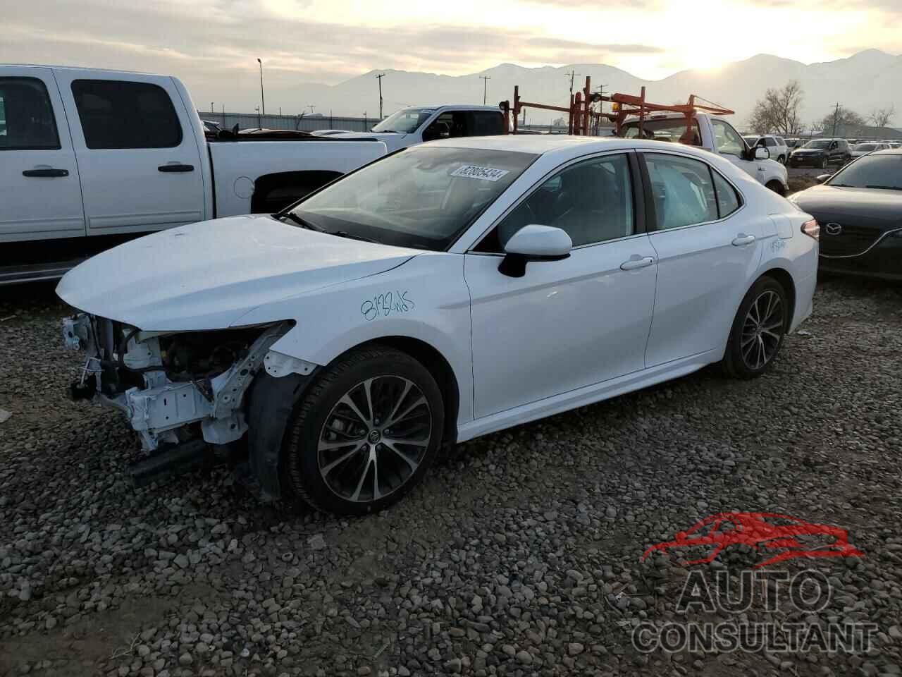 TOYOTA CAMRY 2020 - 4T1G11AK1LU930130