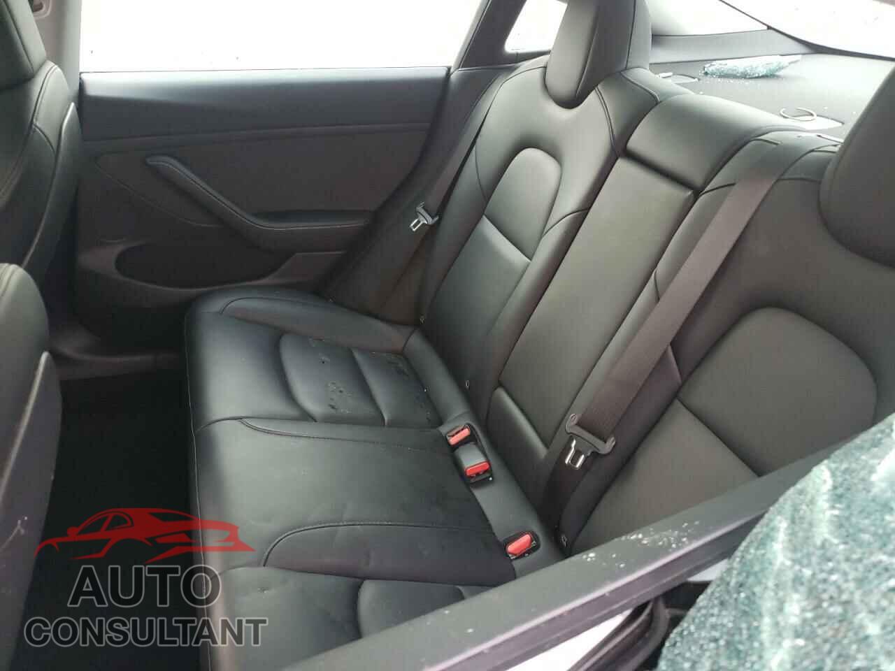 TESLA MODEL 3 2022 - 5YJ3E1EA5NF373100