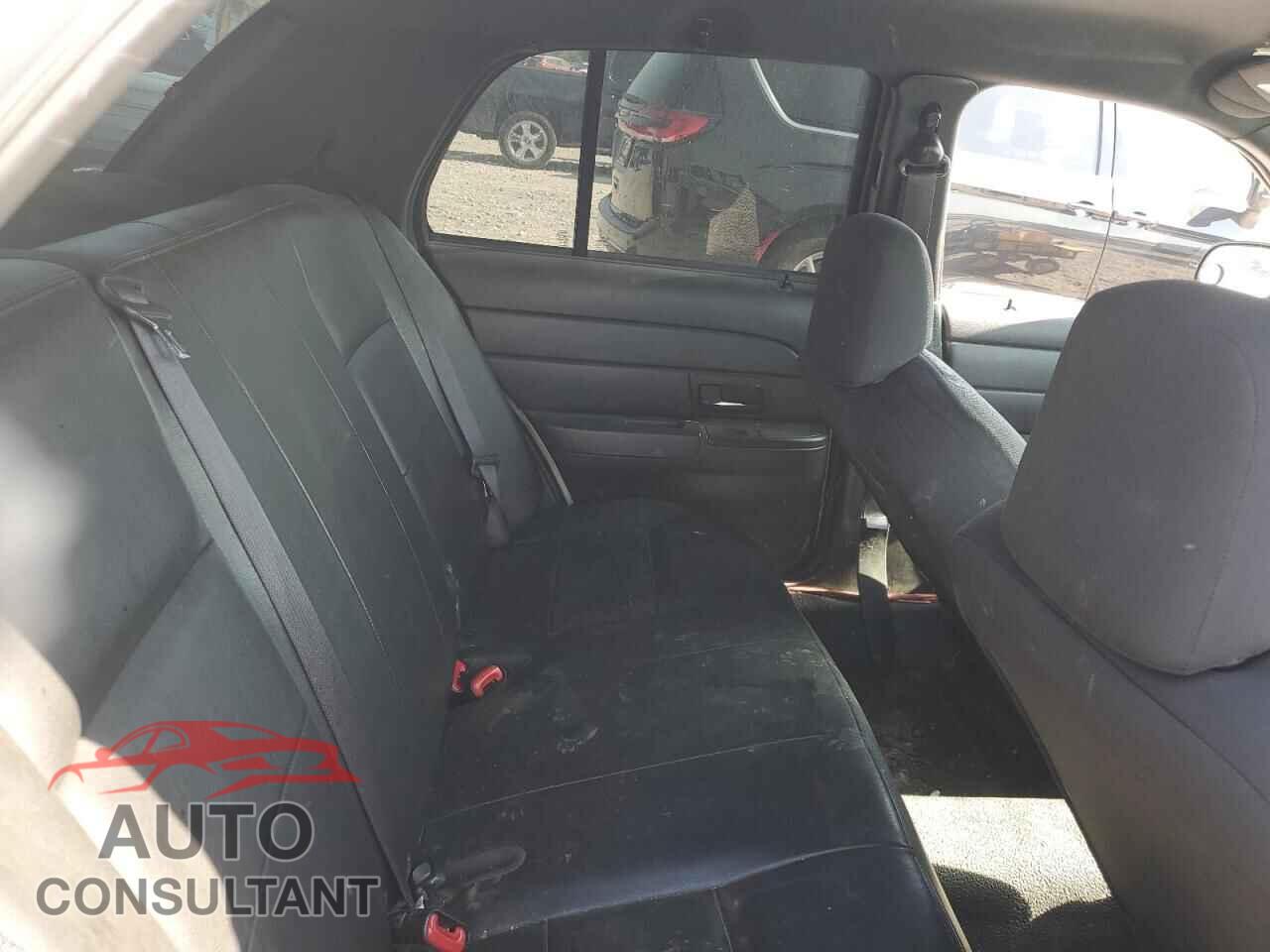 FORD CROWN VIC 2010 - 2FABP7BV4AX130040