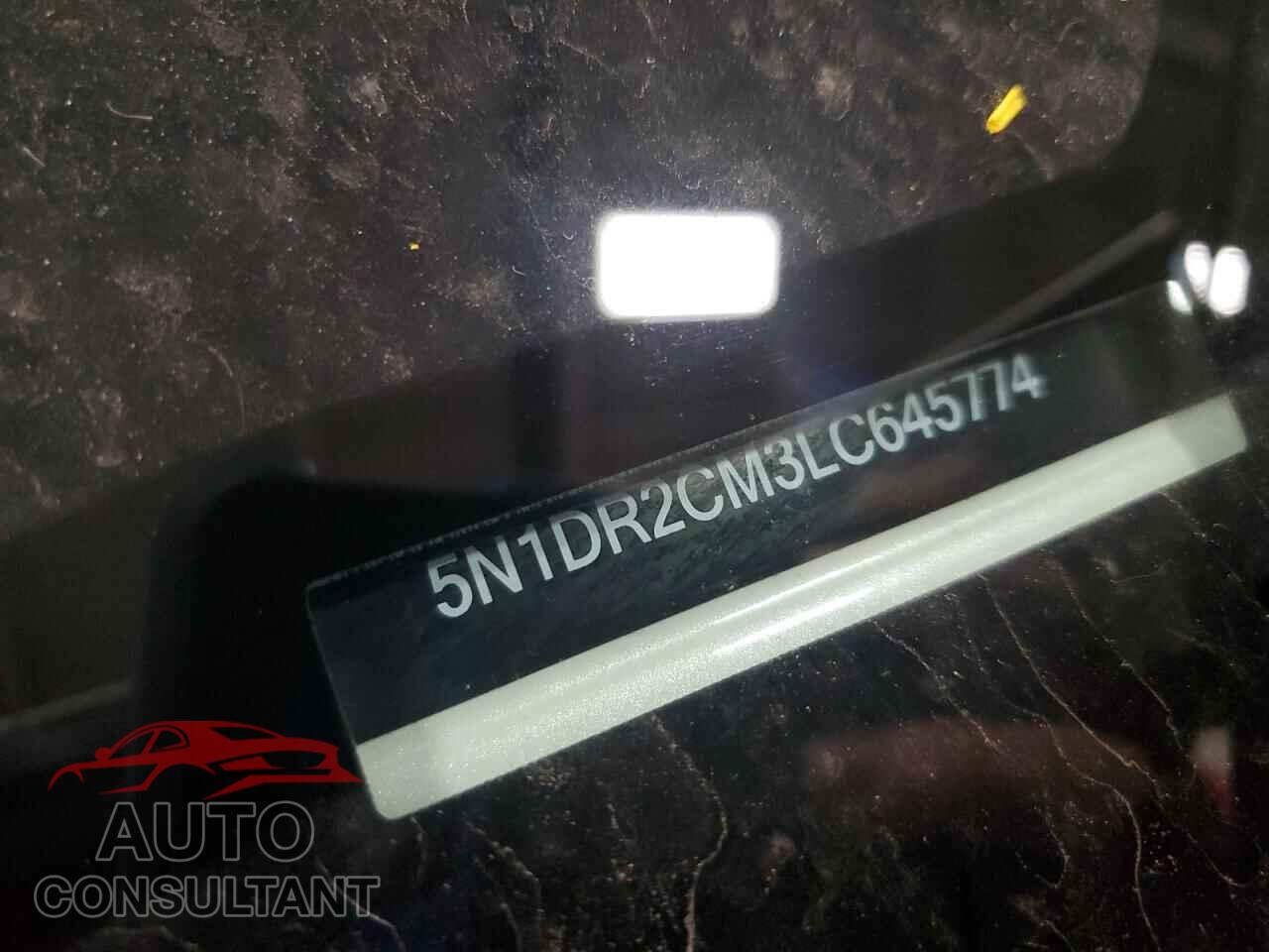 NISSAN PATHFINDER 2020 - 5N1DR2CM3LC645774