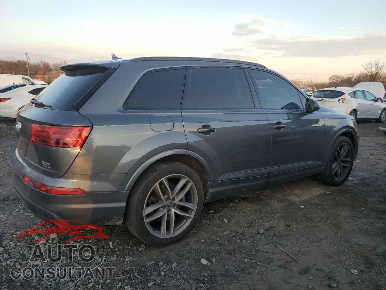 AUDI Q7 2018 - WA1VAAF71JD033770