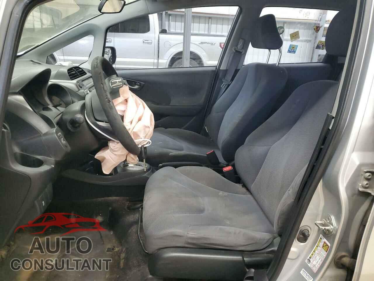 HONDA FIT 2011 - JHMGE8H38BC013477
