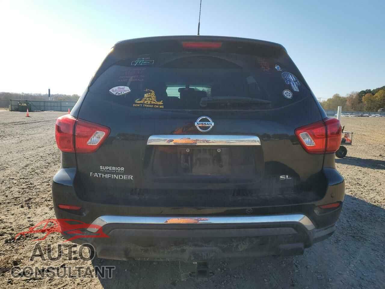 NISSAN PATHFINDER 2017 - 5N1DR2MN6HC653088
