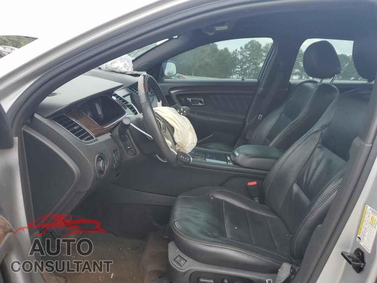FORD TAURUS 2018 - 1FAHP2F8XJG102167
