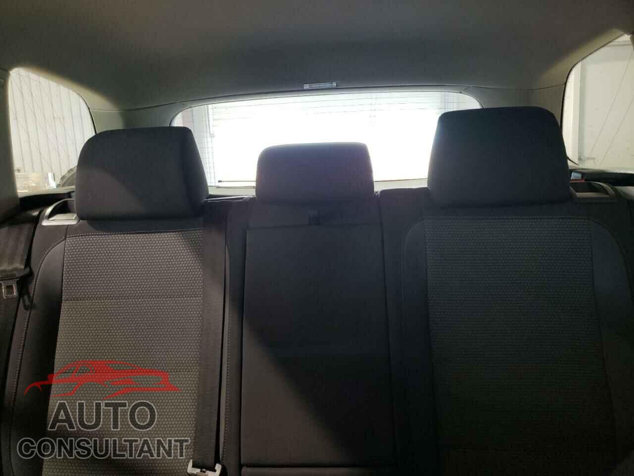 VOLKSWAGEN JETTA 2011 - 3VWPZ7AJ2BM634489