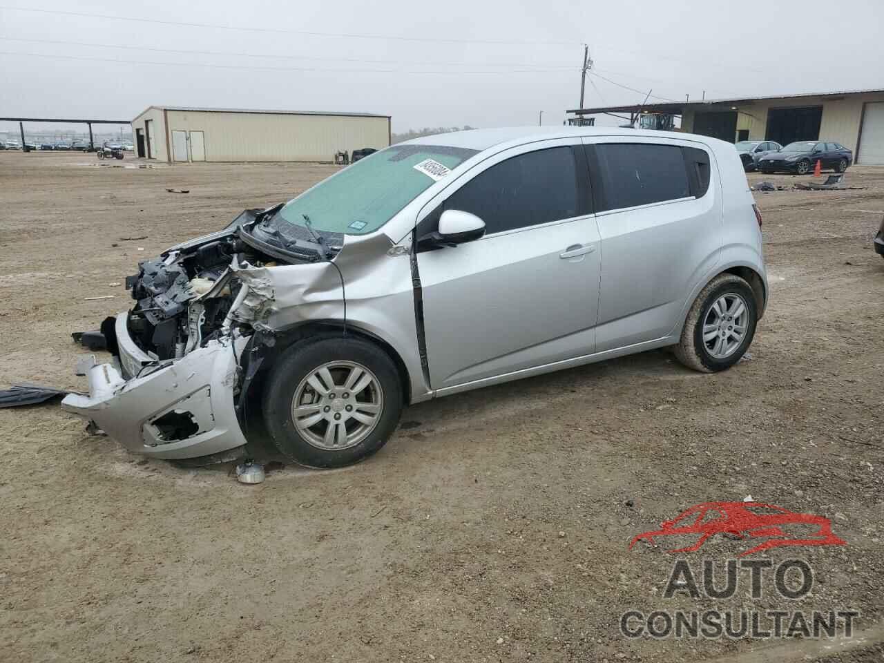 CHEVROLET SONIC 2013 - 1G1JC6SH7D4255317