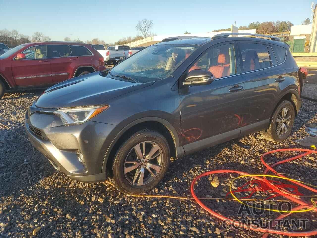 TOYOTA RAV4 2018 - JTMWFREV2JD128025