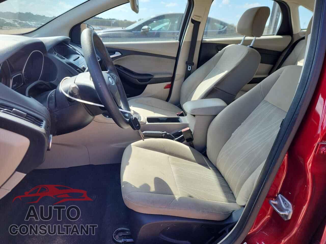 FORD FOCUS 2016 - 1FADP3F23GL228659