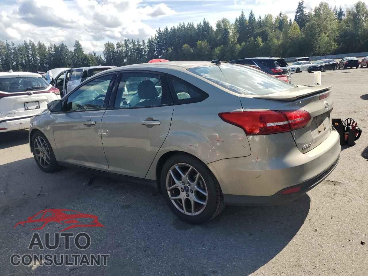 FORD FOCUS 2015 - 1FADP3F23FL260588