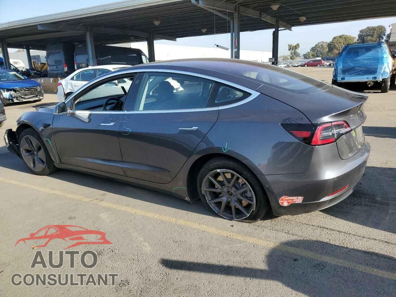 TESLA MODEL 3 2018 - 5YJ3E1EA3JF010210