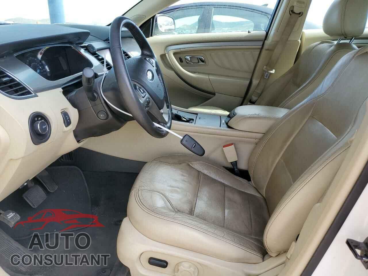 FORD TAURUS 2015 - 1FAHP2E92FG172960