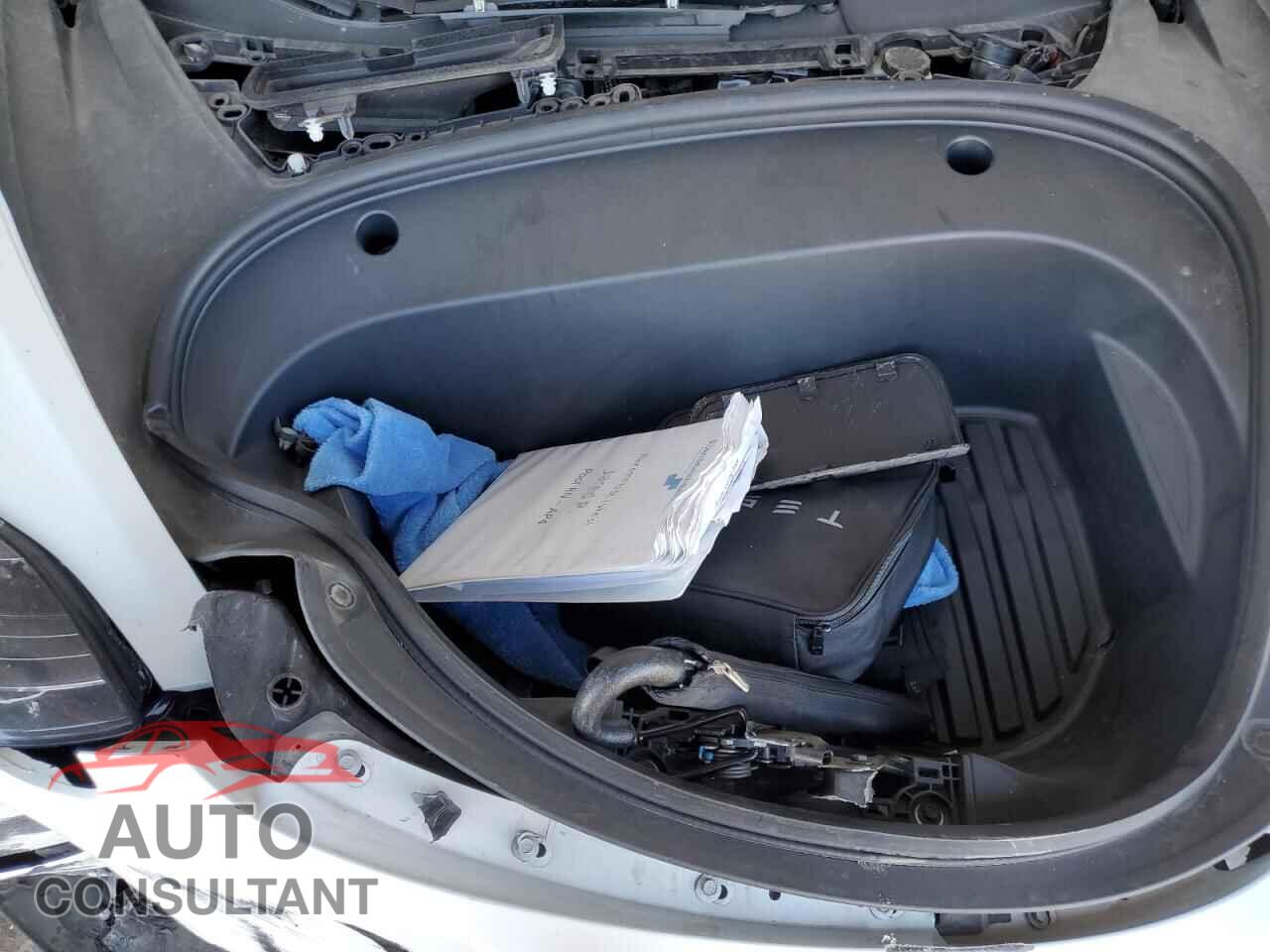 TESLA MODEL 3 2023 - 5YJ3E1EA0PF470465