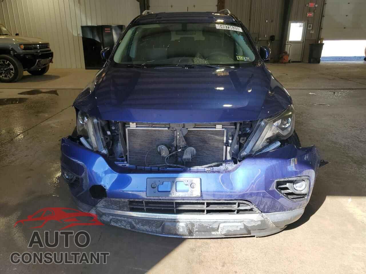 NISSAN PATHFINDER 2018 - 5N1DR2MM1JC648846