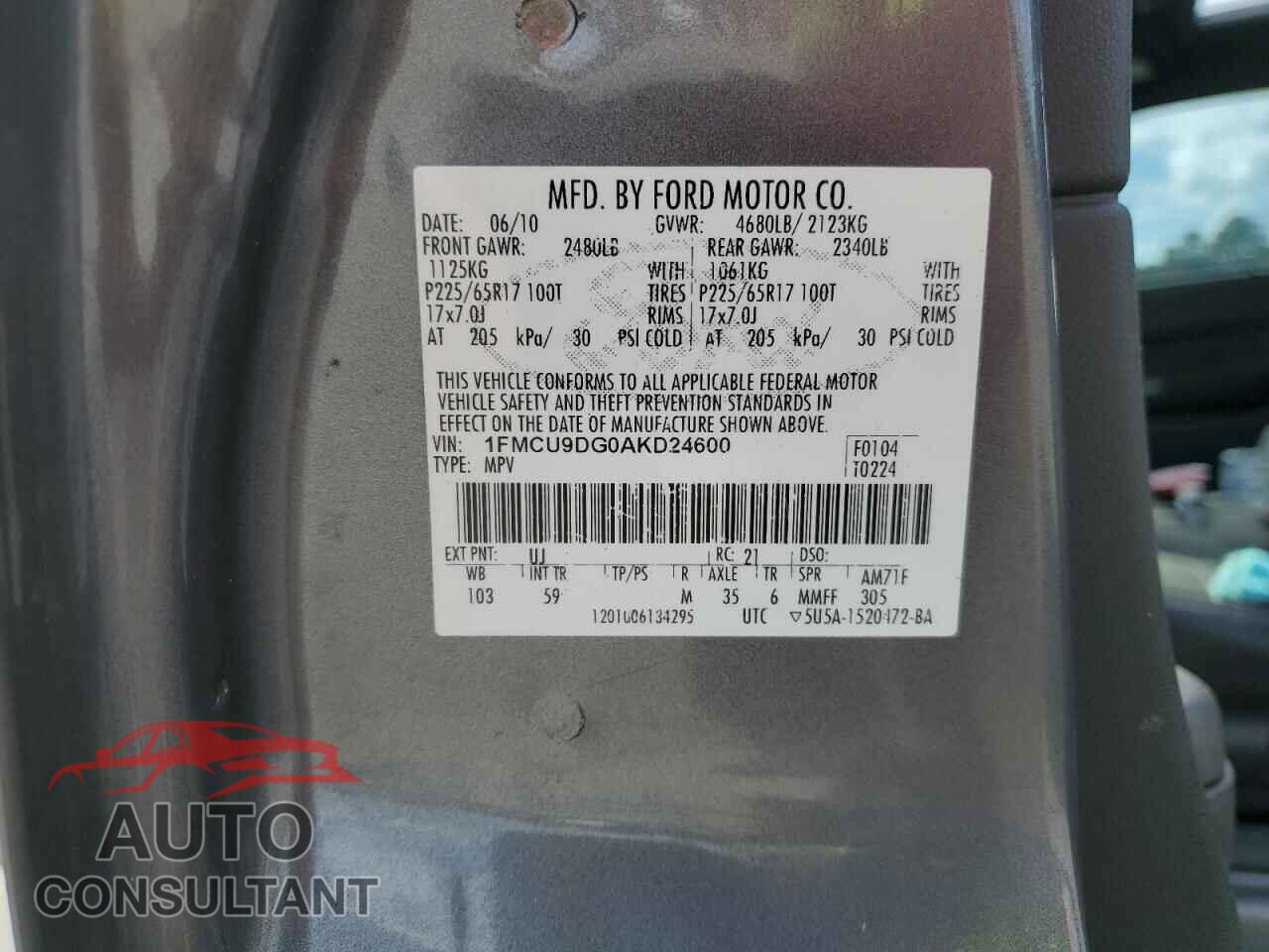 FORD ESCAPE 2010 - 1FMCU9DG0AKD24600