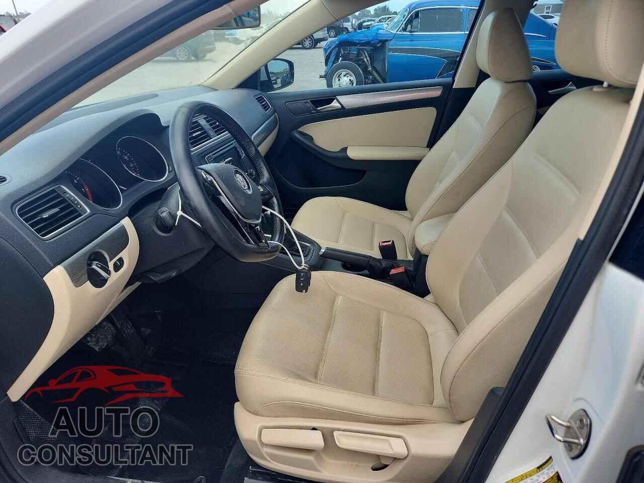 VOLKSWAGEN JETTA 2017 - 3VWDB7AJ4HM399285