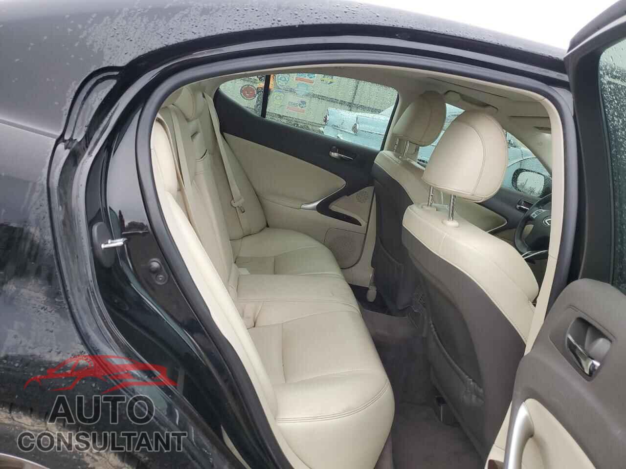 LEXUS IS 2011 - JTHBF5C28B5140447