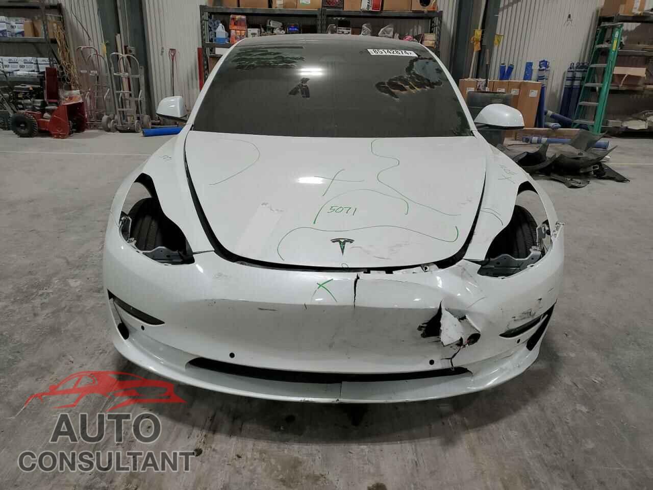 TESLA MODEL 3 2021 - 5YJ3E1EB2MF984211