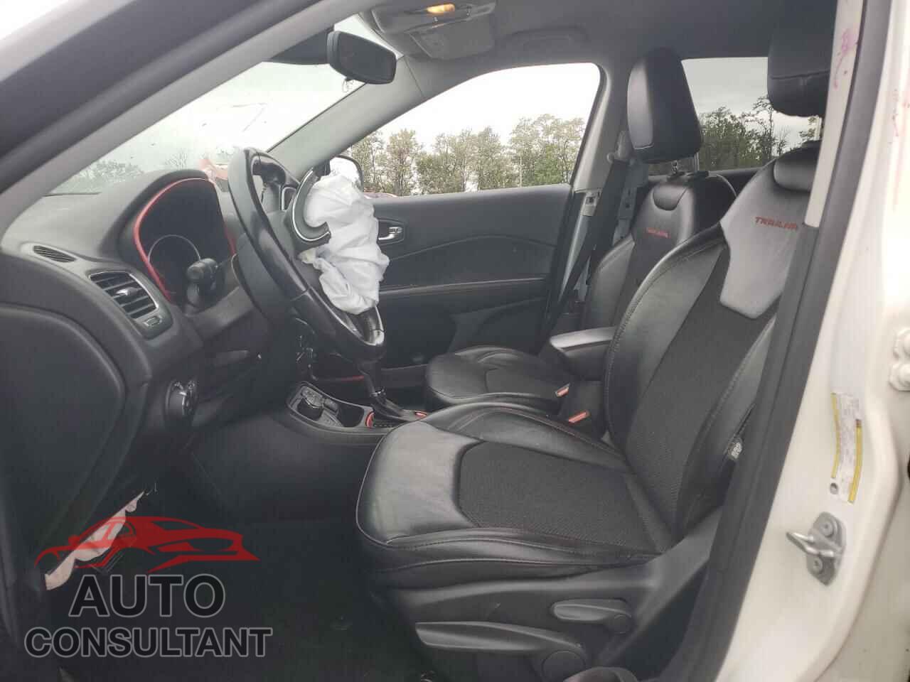 JEEP COMPASS 2020 - 3C4NJDDB8LT208723