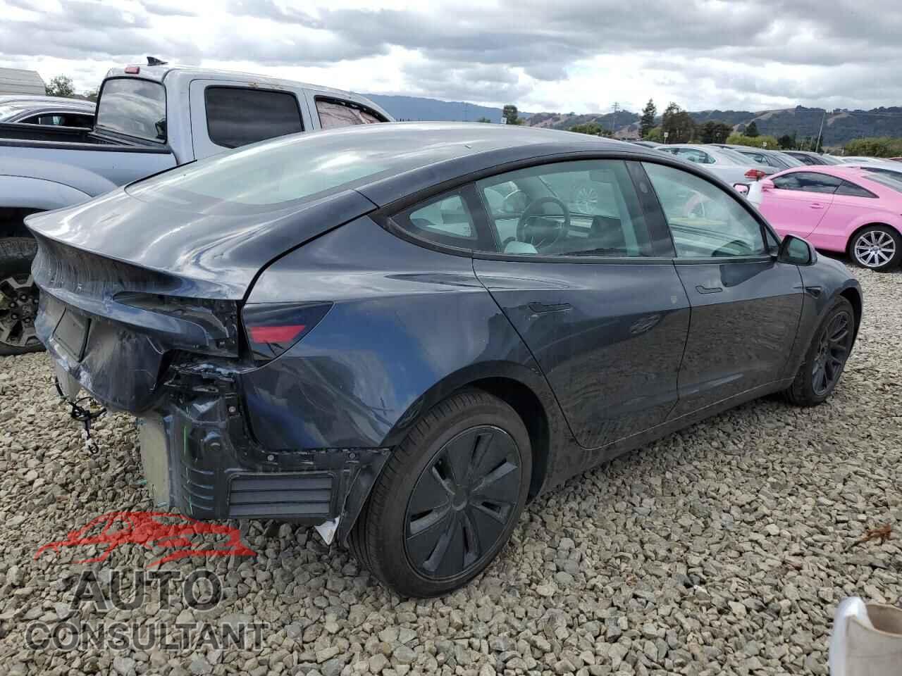 TESLA MODEL 3 2025 - 5YJ3E1EA6SF933914