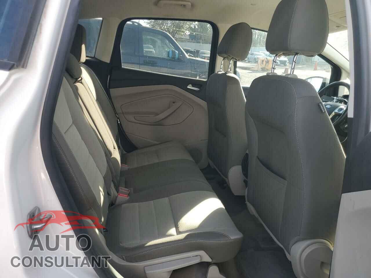 FORD CMAX 2013 - 1FADP5AU5DL551899
