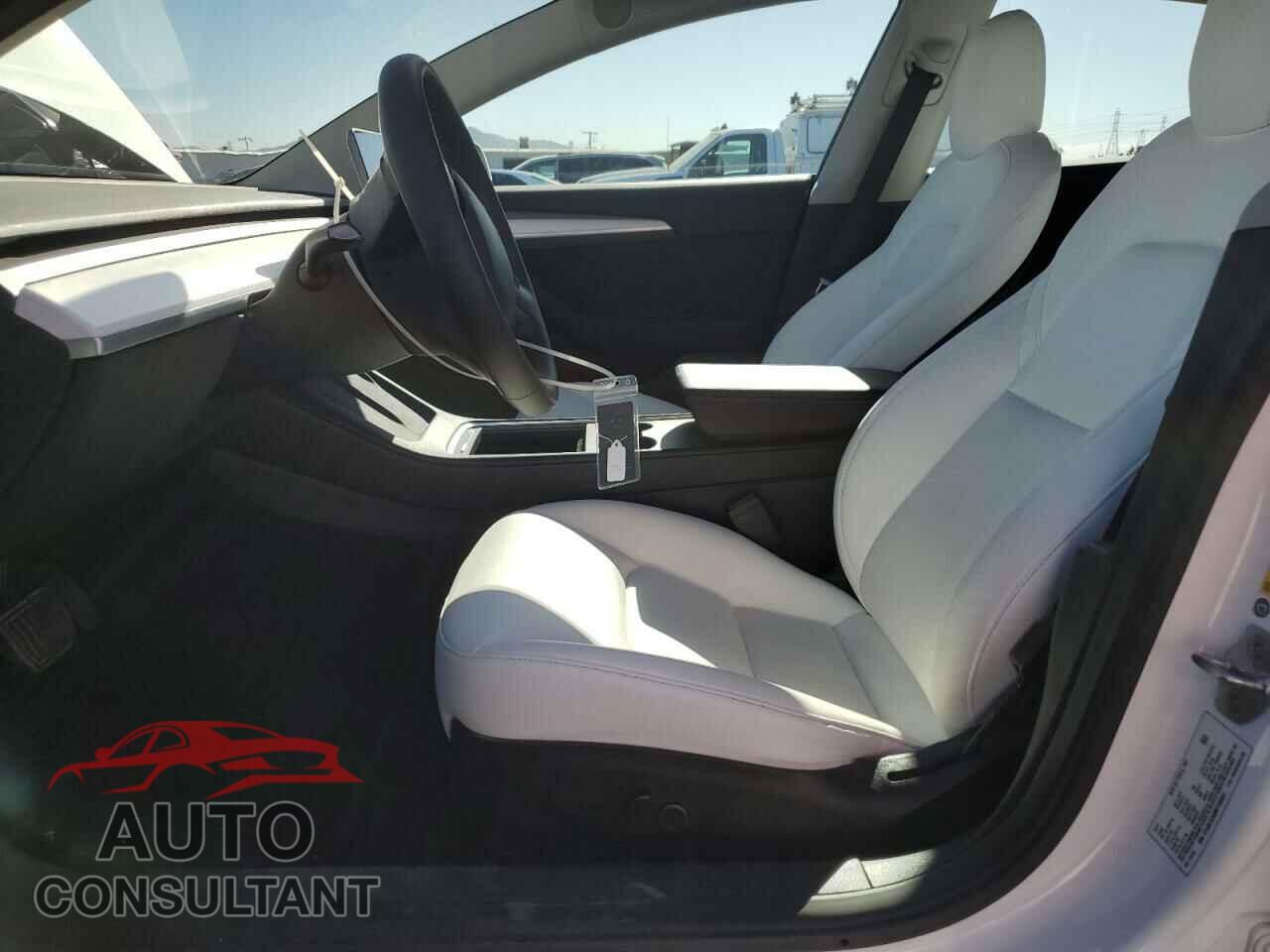 TESLA MODEL 3 2021 - 5YJ3E1EA0MF100063