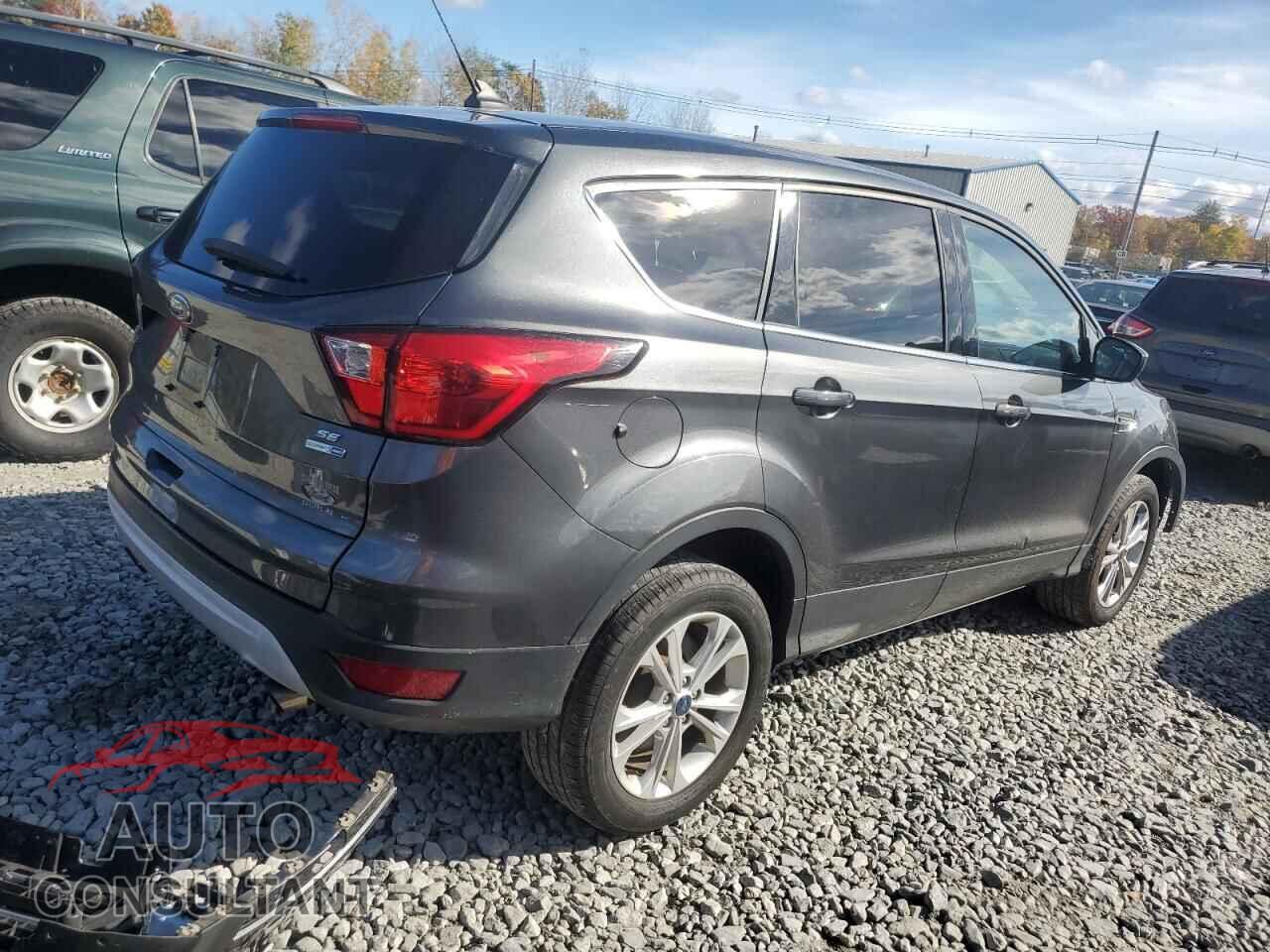 FORD ESCAPE 2019 - 1FMCU9GD2KUB90468