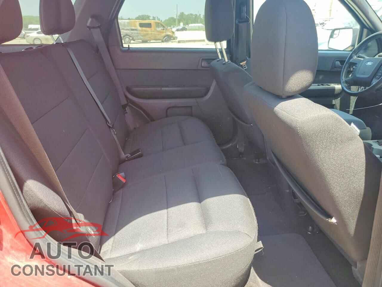 FORD ESCAPE 2010 - 1FMCU0D71AKD45855