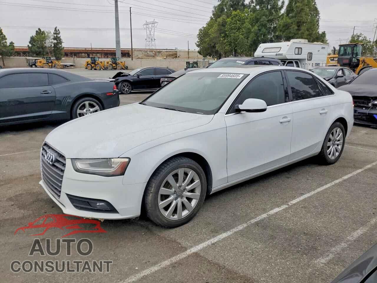 AUDI A4 2013 - WAUAFAFL9DN043283