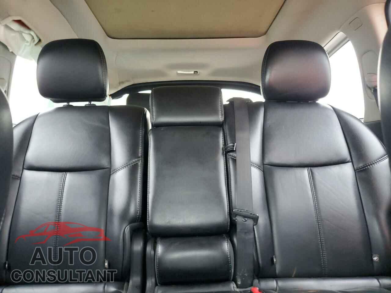 NISSAN PATHFINDER 2015 - 5N1AR2MN4FC621207