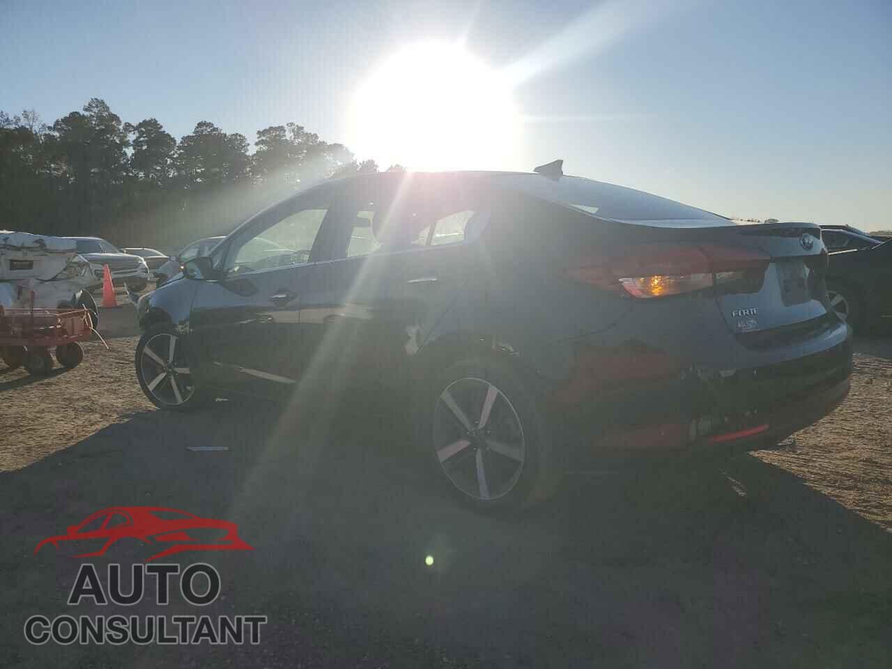 KIA FORTE 2017 - 3KPFL4A82HE070597