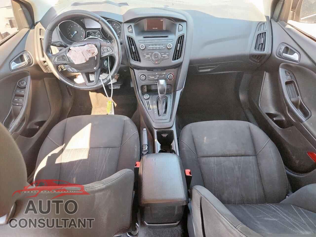 FORD FOCUS 2016 - 1FADP3F26GL244757