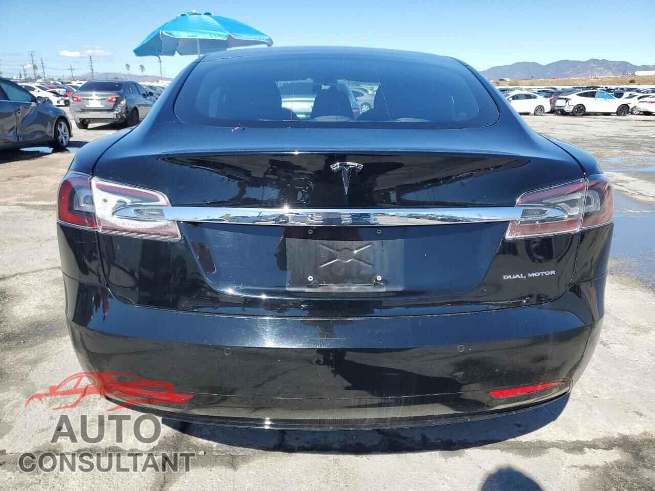 TESLA MODEL S 2020 - 5YJSA1E26LF399704