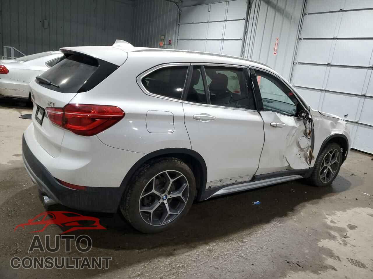 BMW X1 2017 - WBXHT3C34H5F79533