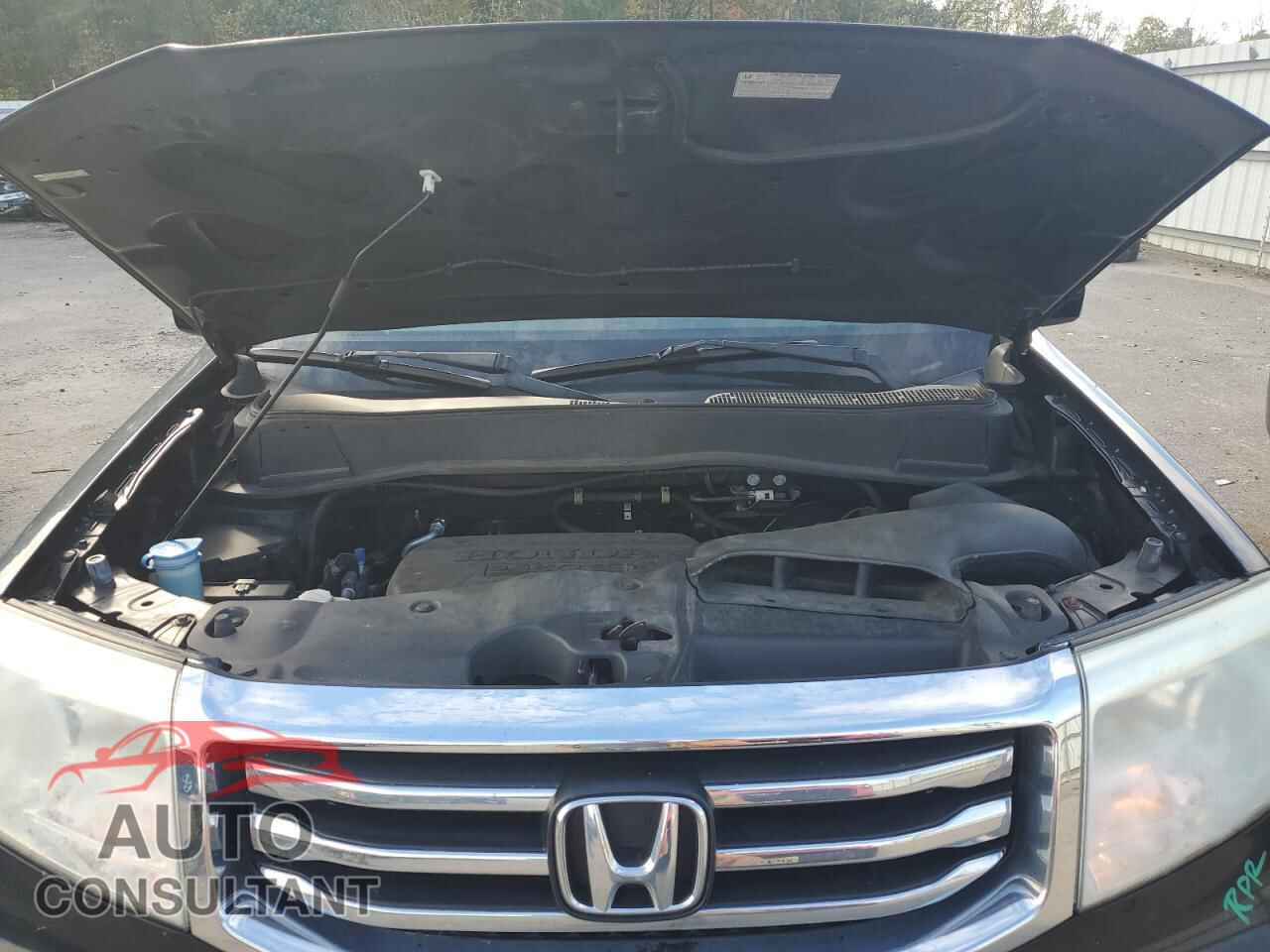 HONDA PILOT 2015 - 5FNYF4H34FB025159