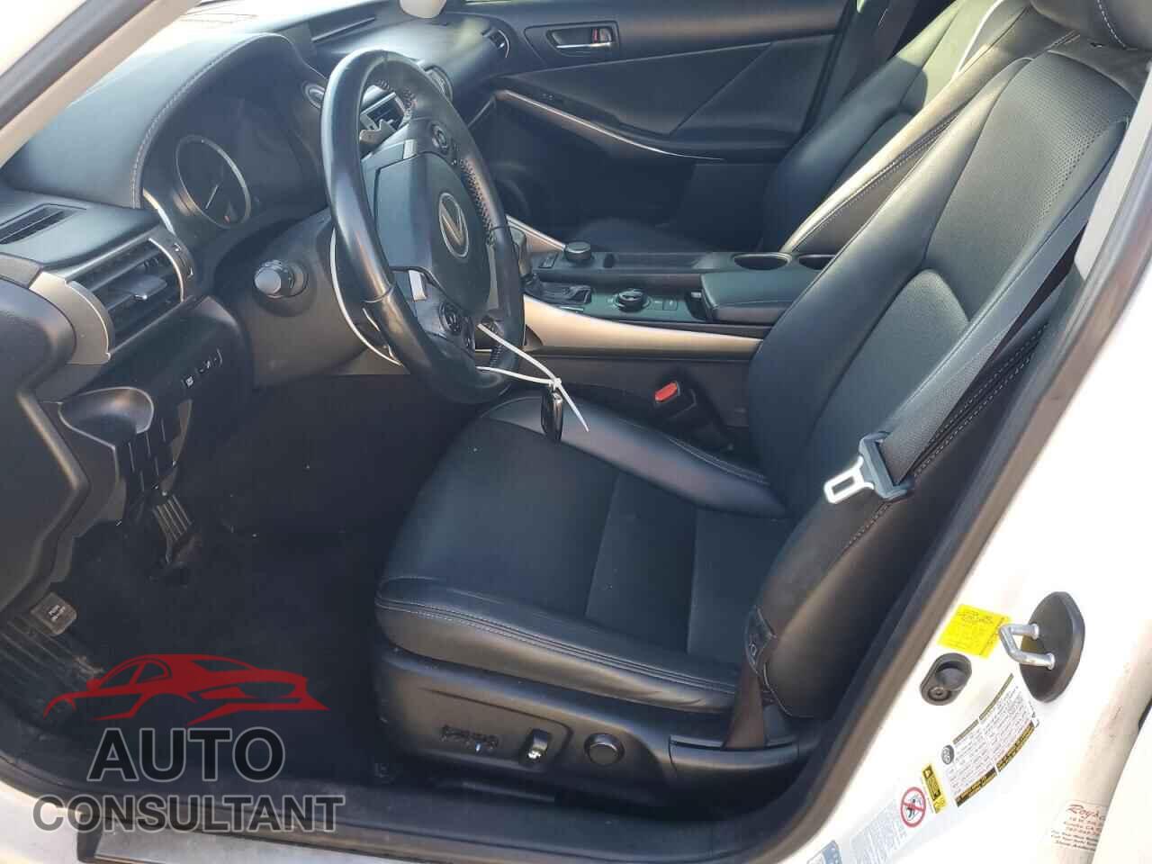 LEXUS IS 2014 - JTHBF1D23E5021670