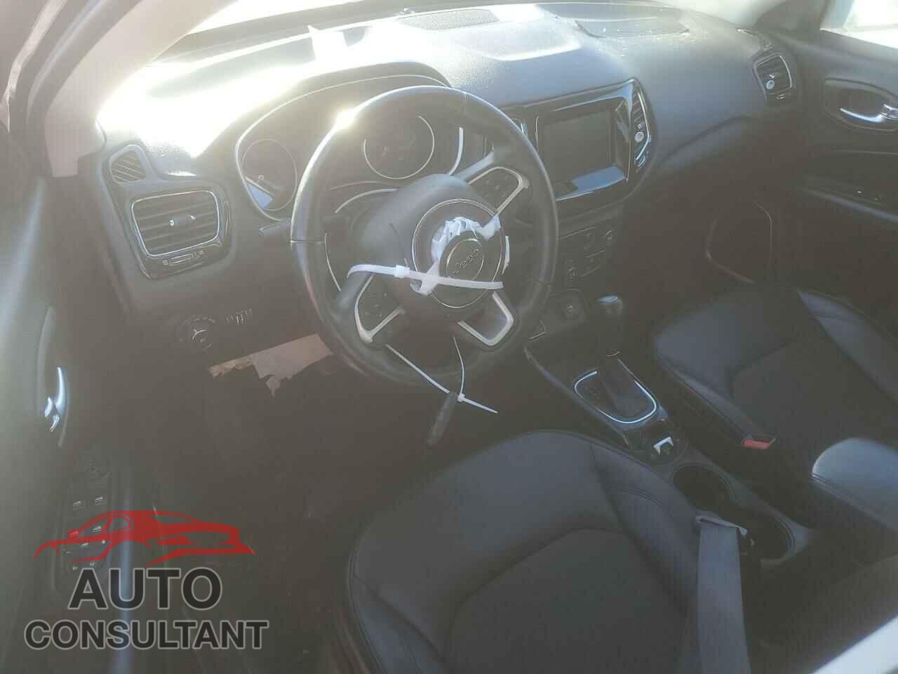 JEEP COMPASS 2018 - 3C4NJCBB6JT304991