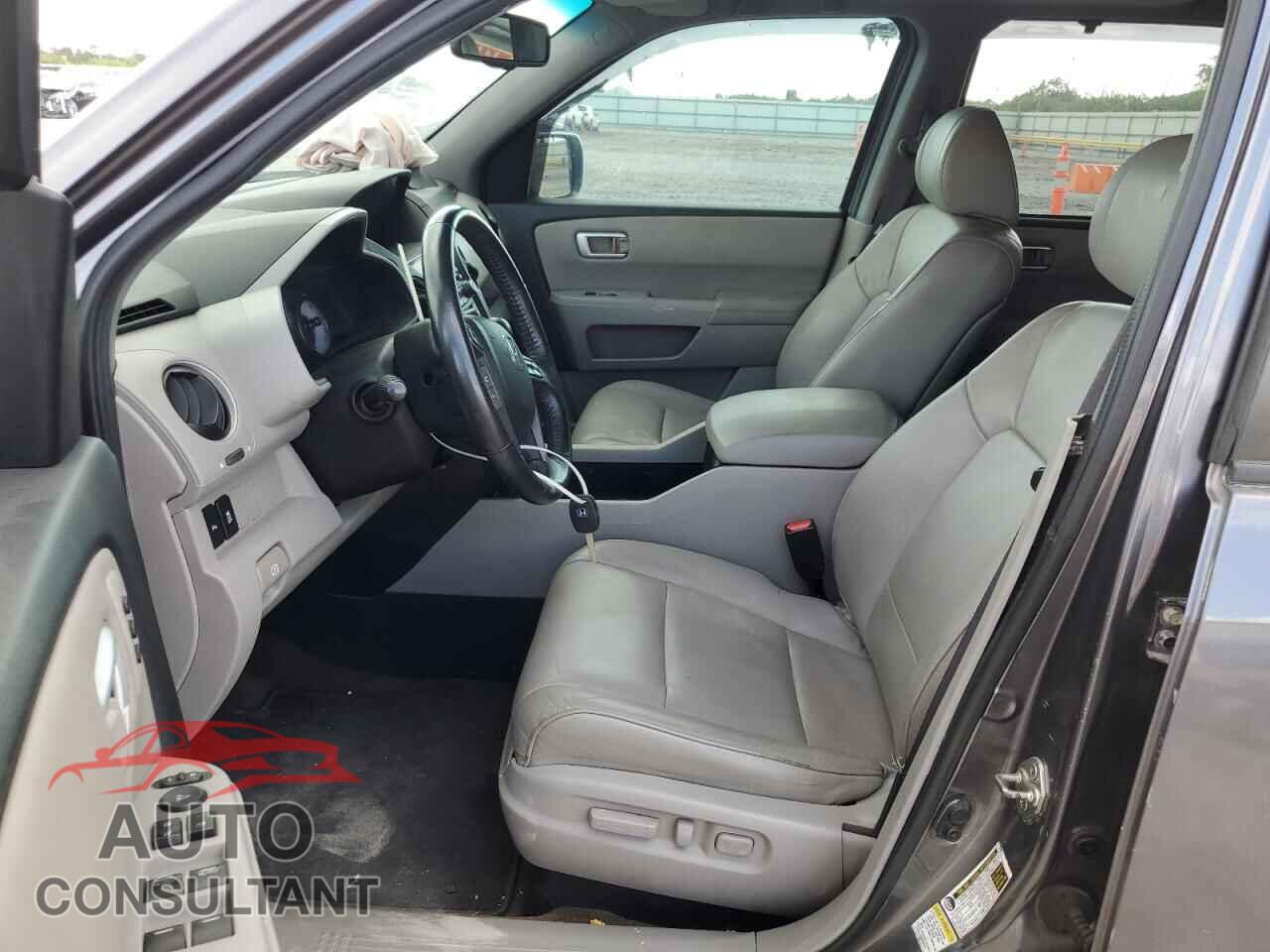 HONDA PILOT 2014 - 5FNYF3H90EB004662