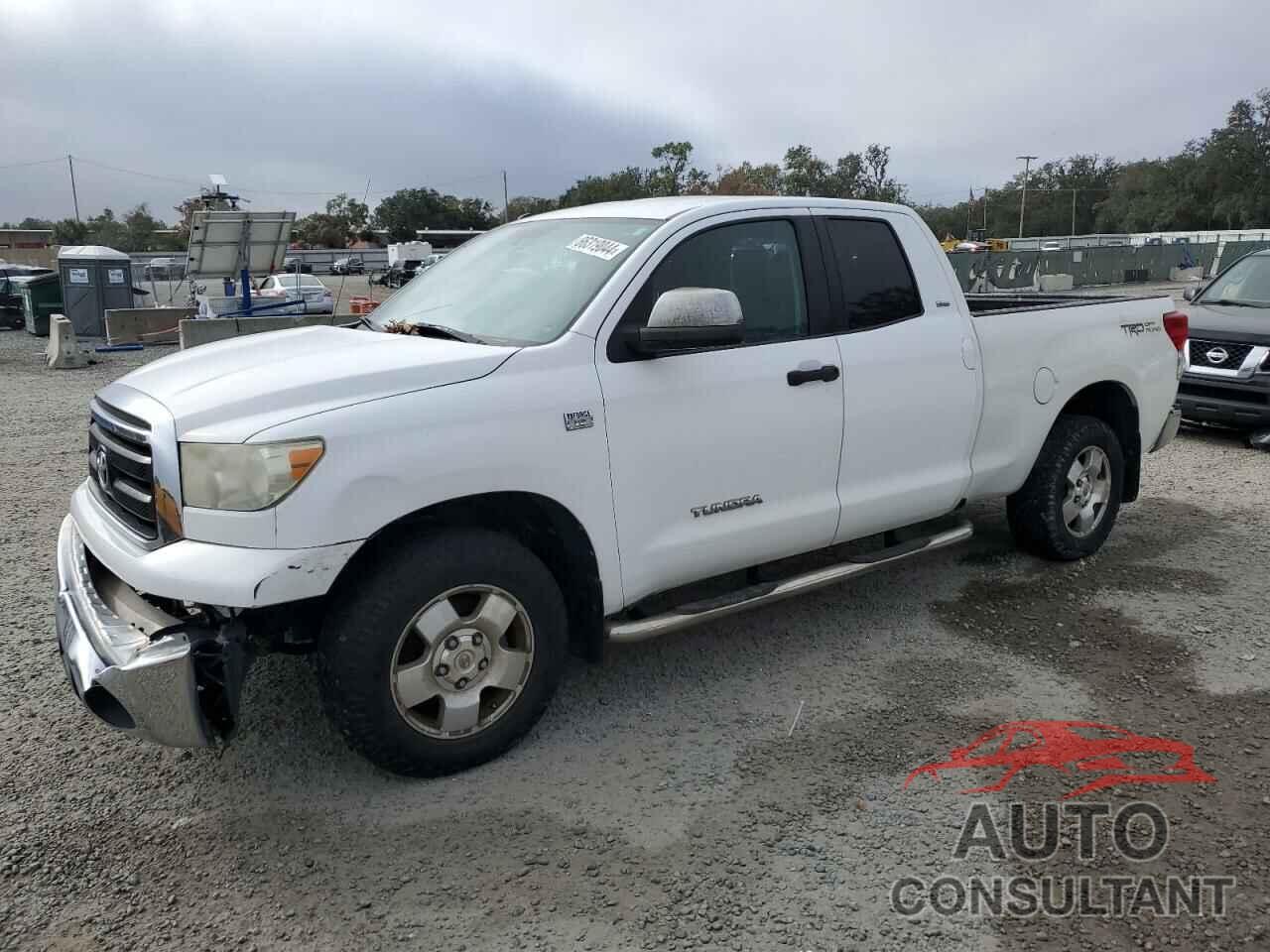 TOYOTA TUNDRA 2011 - 5TFRM5F11BX028411