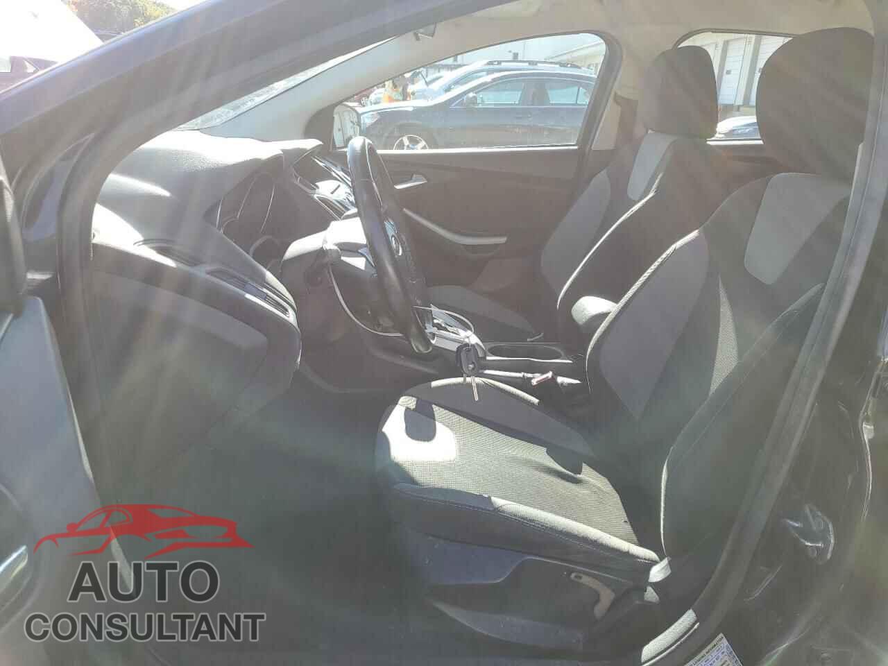 FORD FOCUS 2012 - 1FAHP3F27CL447426