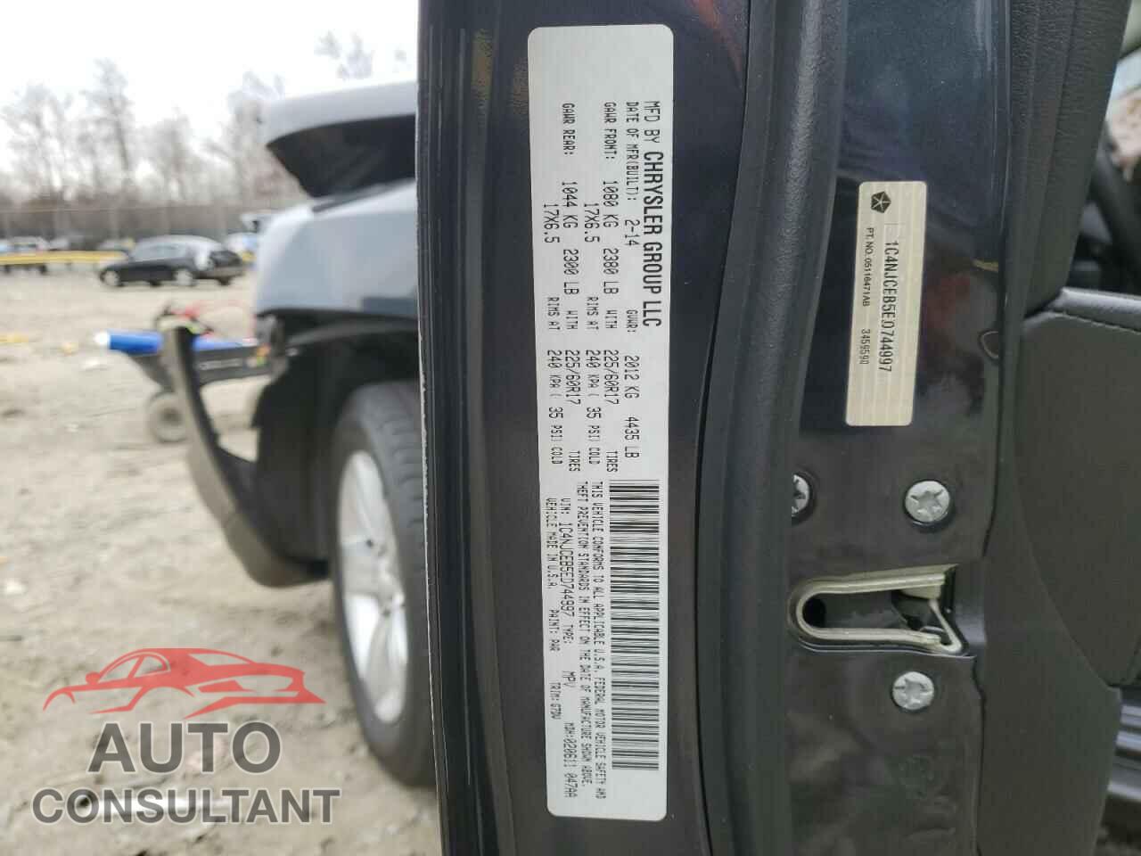 JEEP COMPASS 2014 - 1C4NJCEB5ED744997