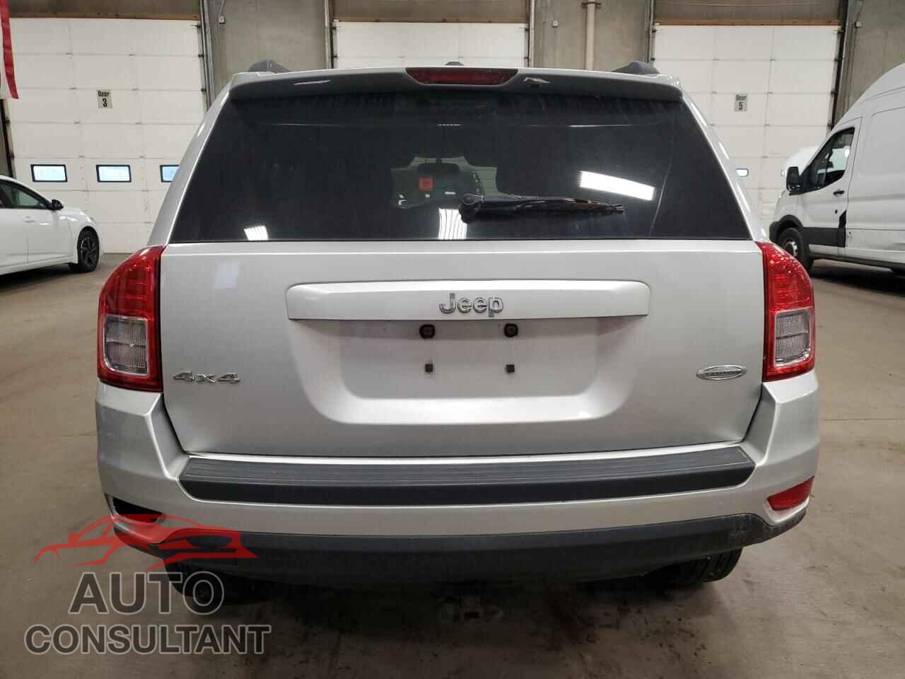 JEEP COMPASS 2011 - 1J4NF1FB6BD263828