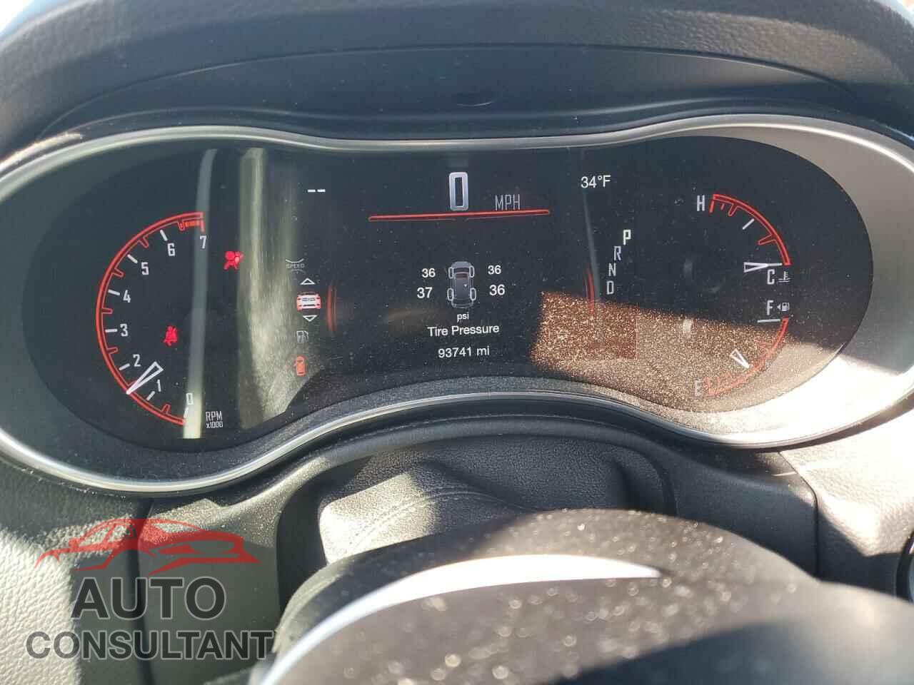 DODGE DURANGO 2019 - 1C4RDJAG8KC585800