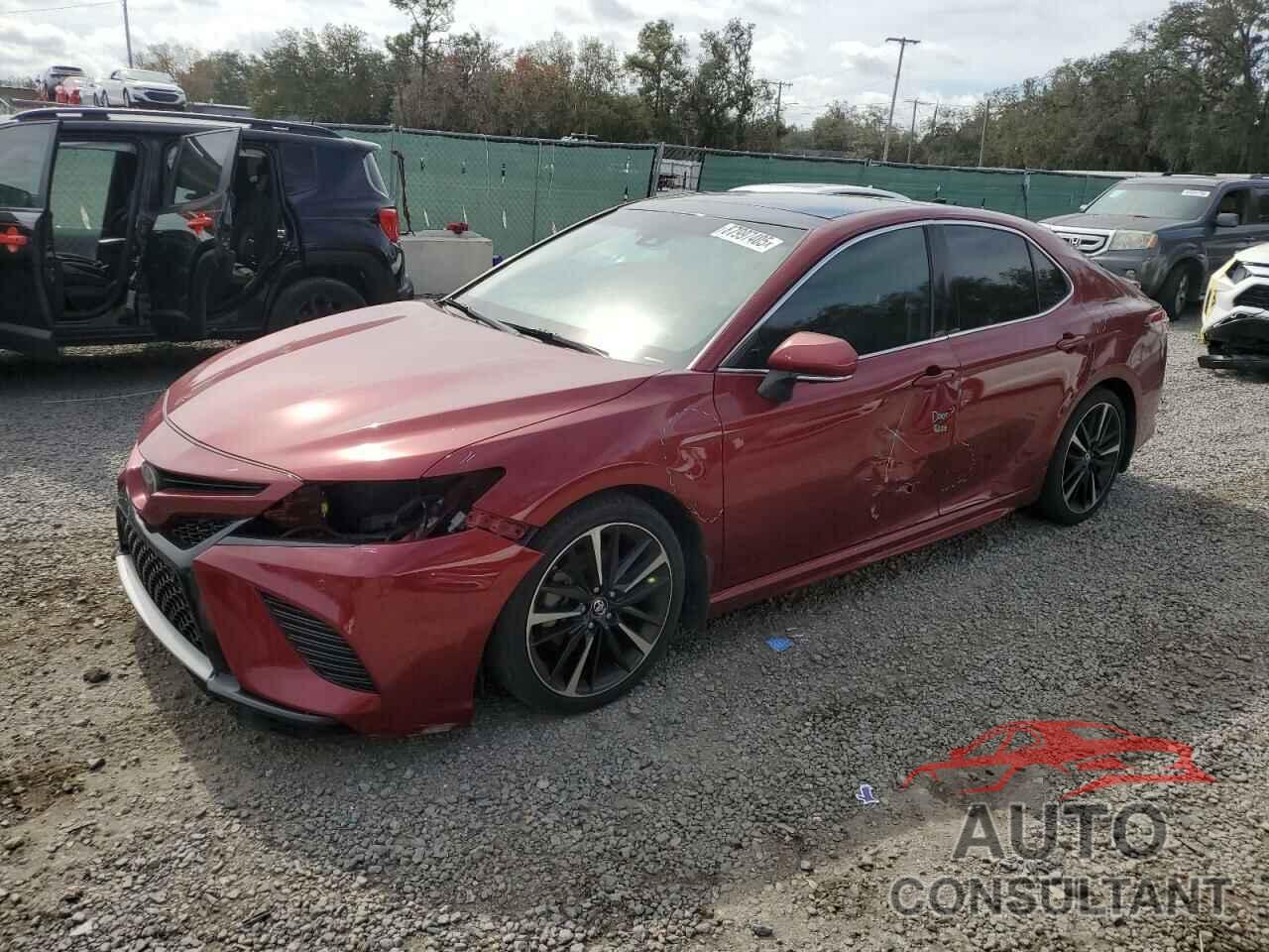 TOYOTA CAMRY 2018 - 4T1B61HK4JU512627