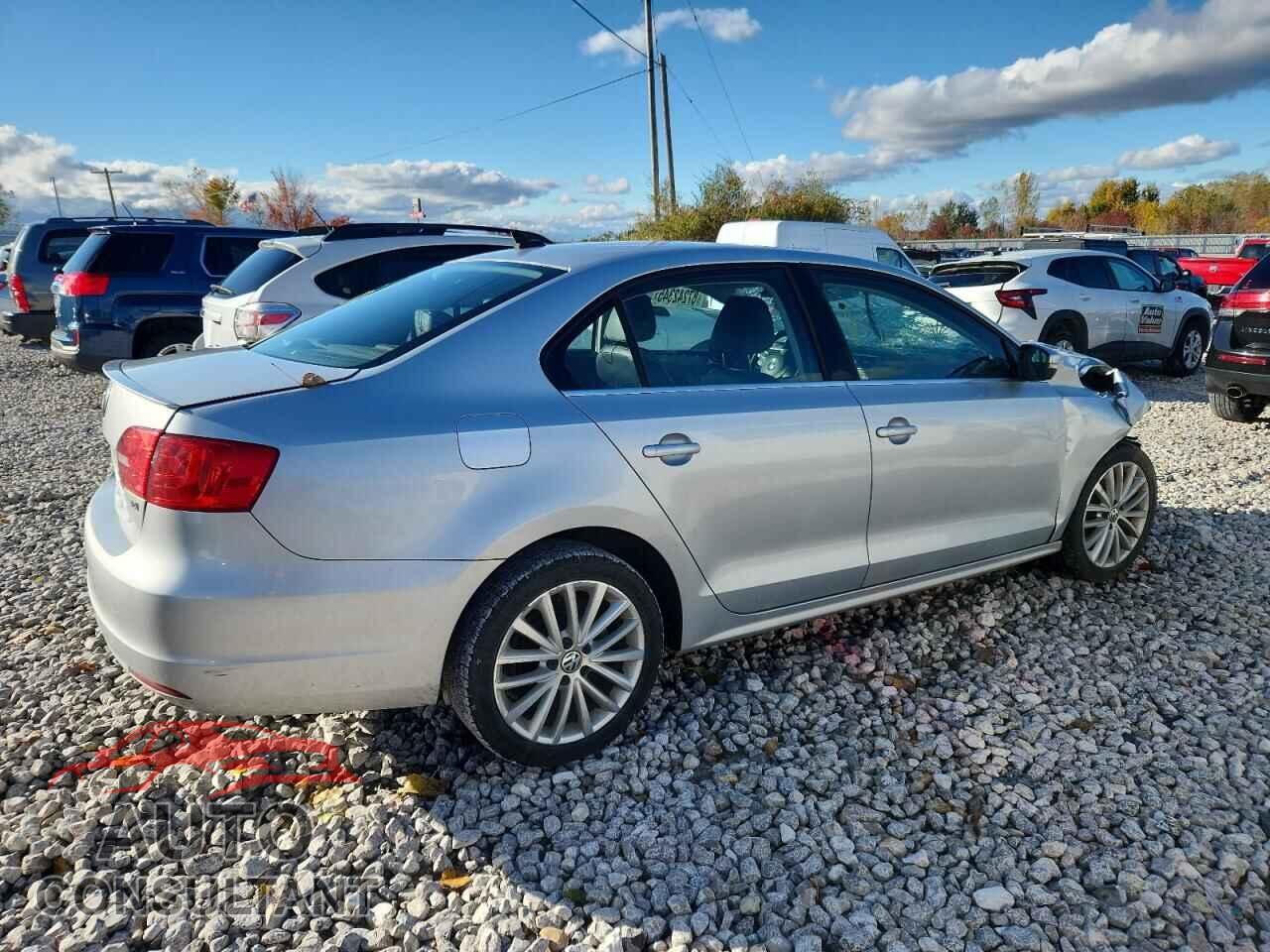 VOLKSWAGEN JETTA 2014 - 3VWLL7AJ2EM444180
