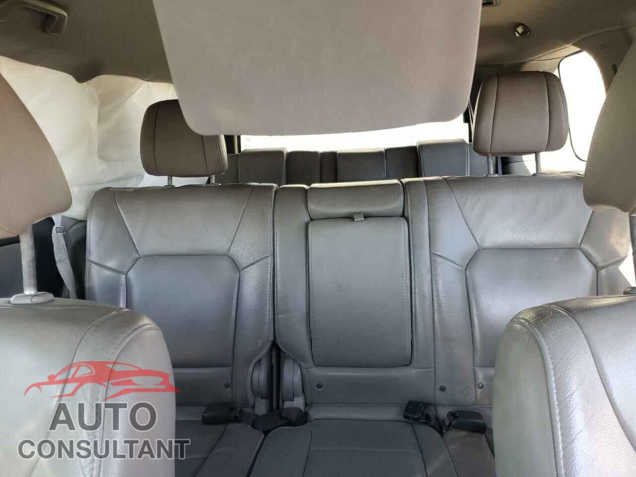 HONDA PILOT 2015 - 5FNYF3H78FB015392