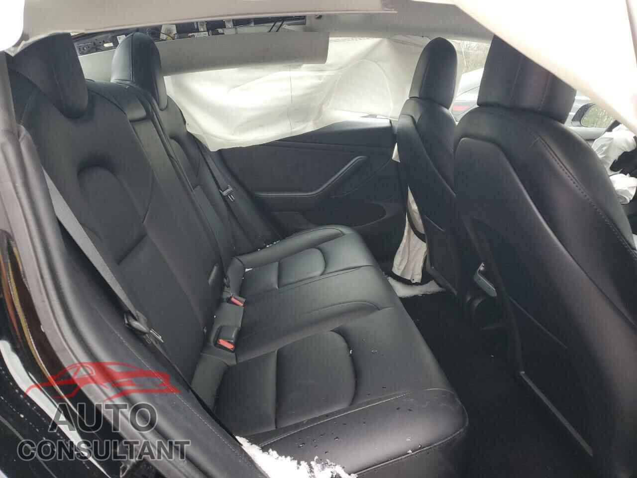TESLA MODEL 3 2022 - 5YJ3E1EA5NF117751