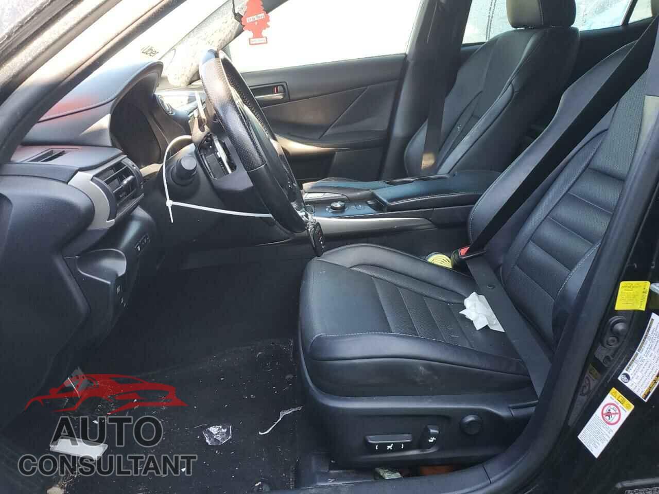 LEXUS IS 2017 - JTHBE1D27H5030444