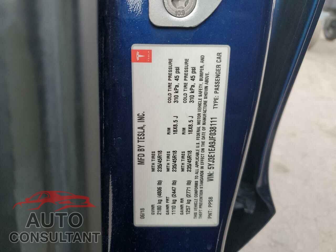 TESLA MODEL 3 2018 - 5YJ3E1EA9JF038111