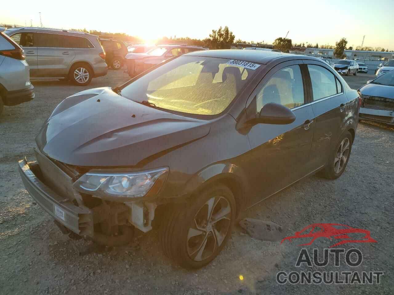 CHEVROLET SONIC 2019 - 1G1JF5SB0K4121131